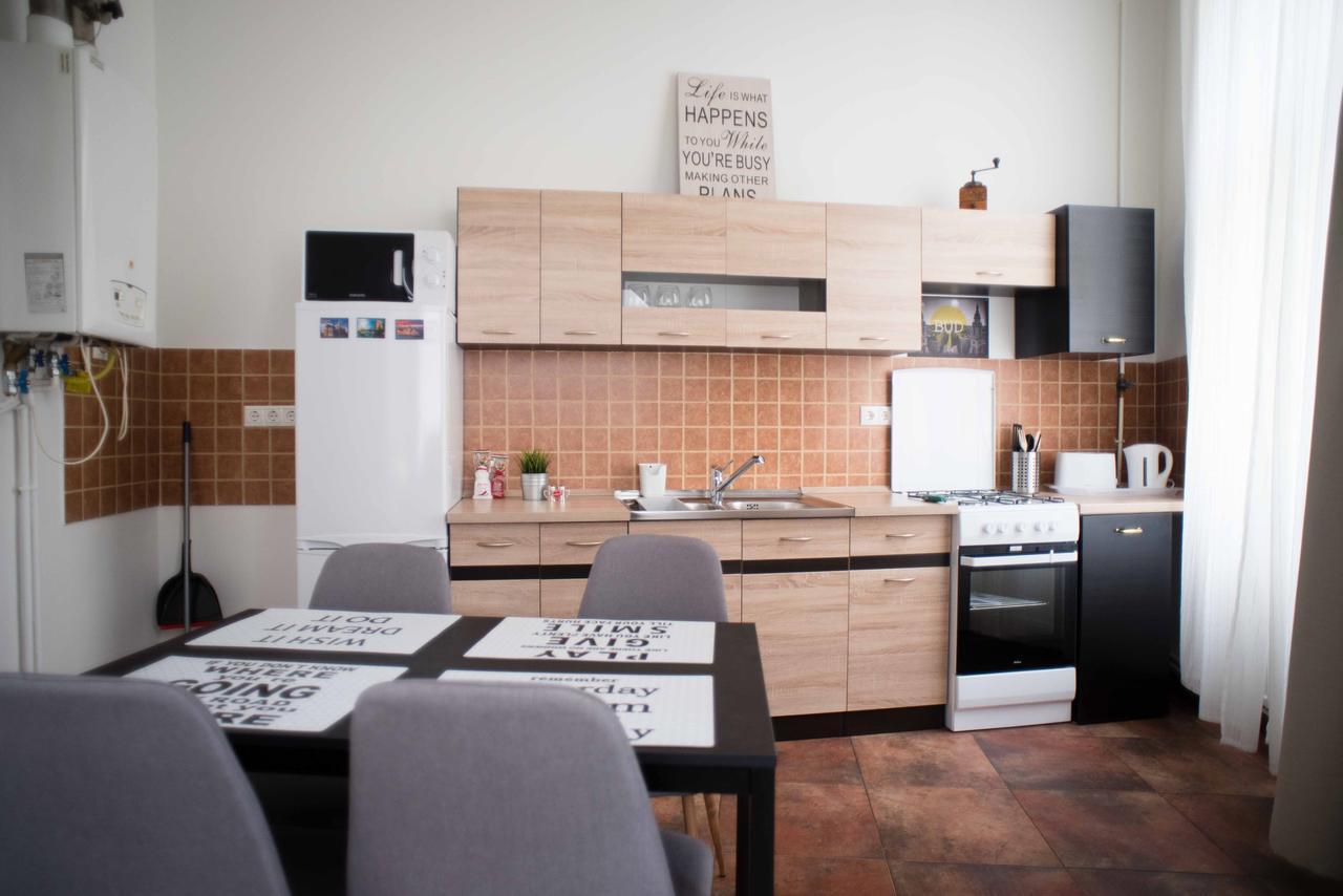 Castle Trees Apartment Budapest Ngoại thất bức ảnh