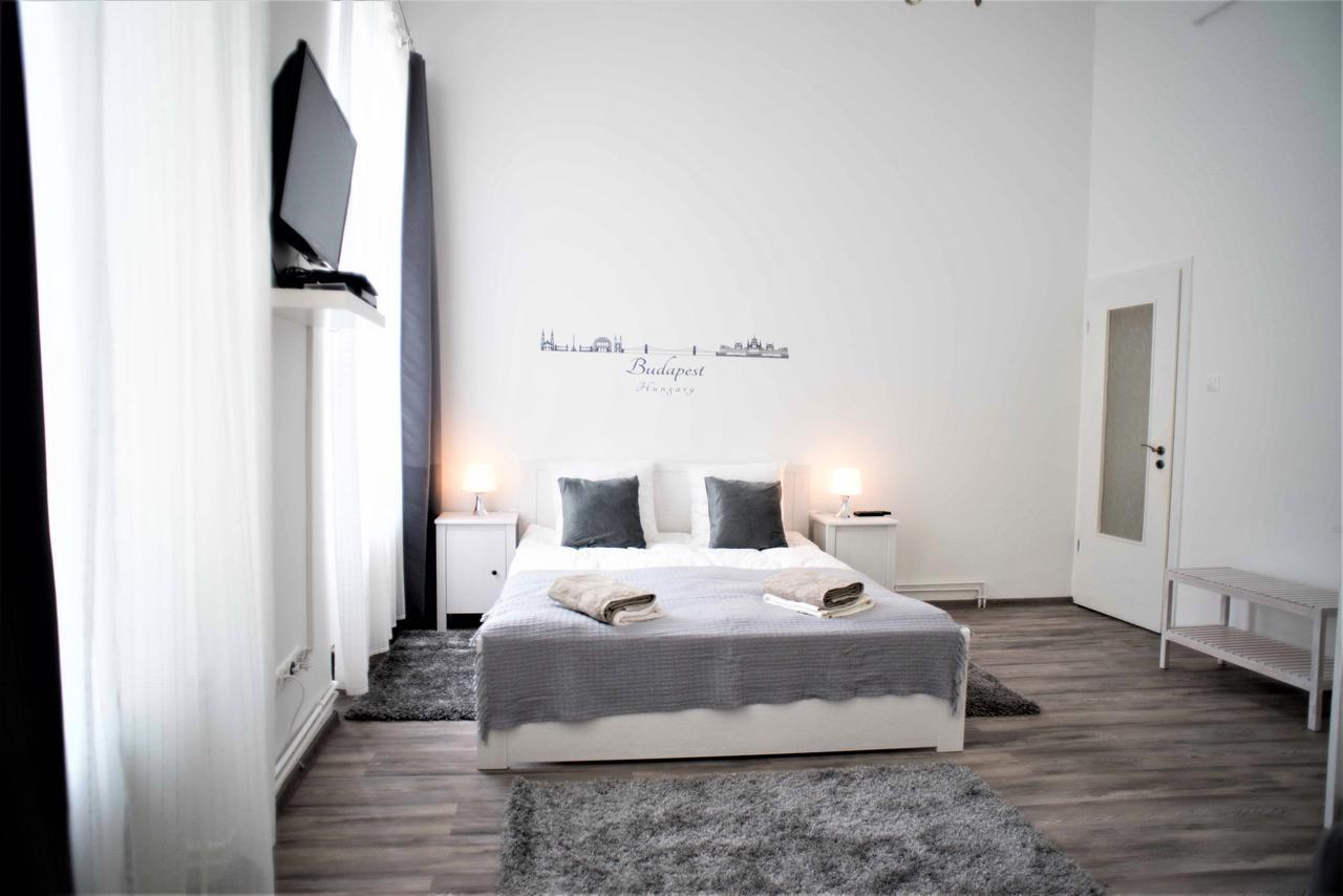 Castle Trees Apartment Budapest Ngoại thất bức ảnh
