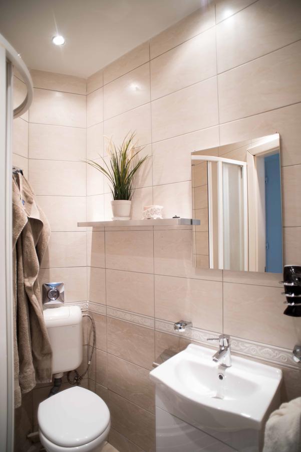 Castle Trees Apartment Budapest Ngoại thất bức ảnh