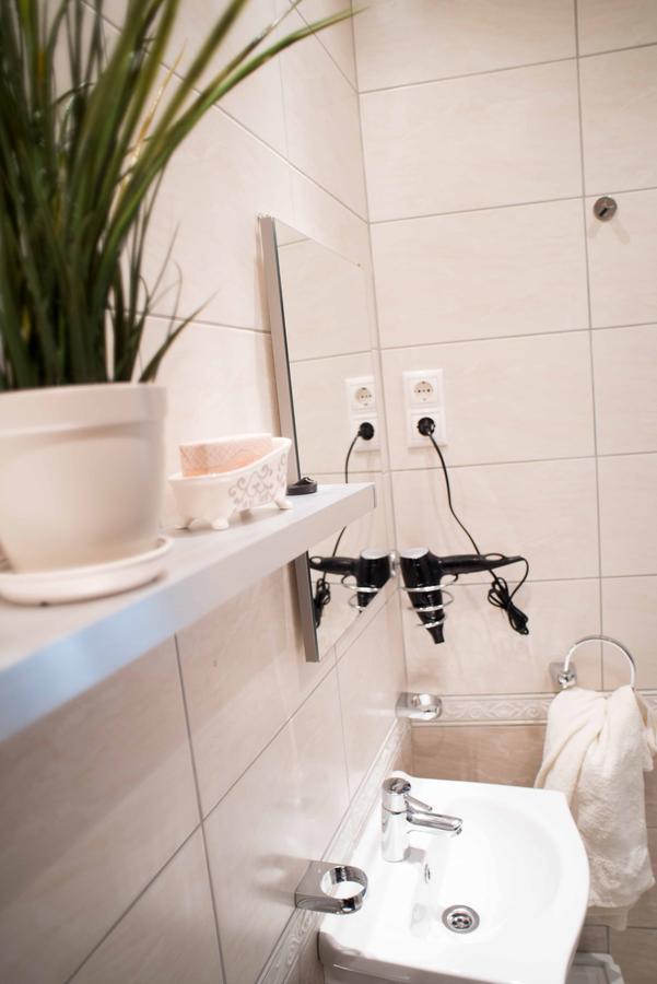 Castle Trees Apartment Budapest Ngoại thất bức ảnh